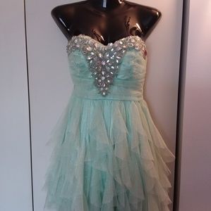 B. Darlin' short homecoming/ formal dress